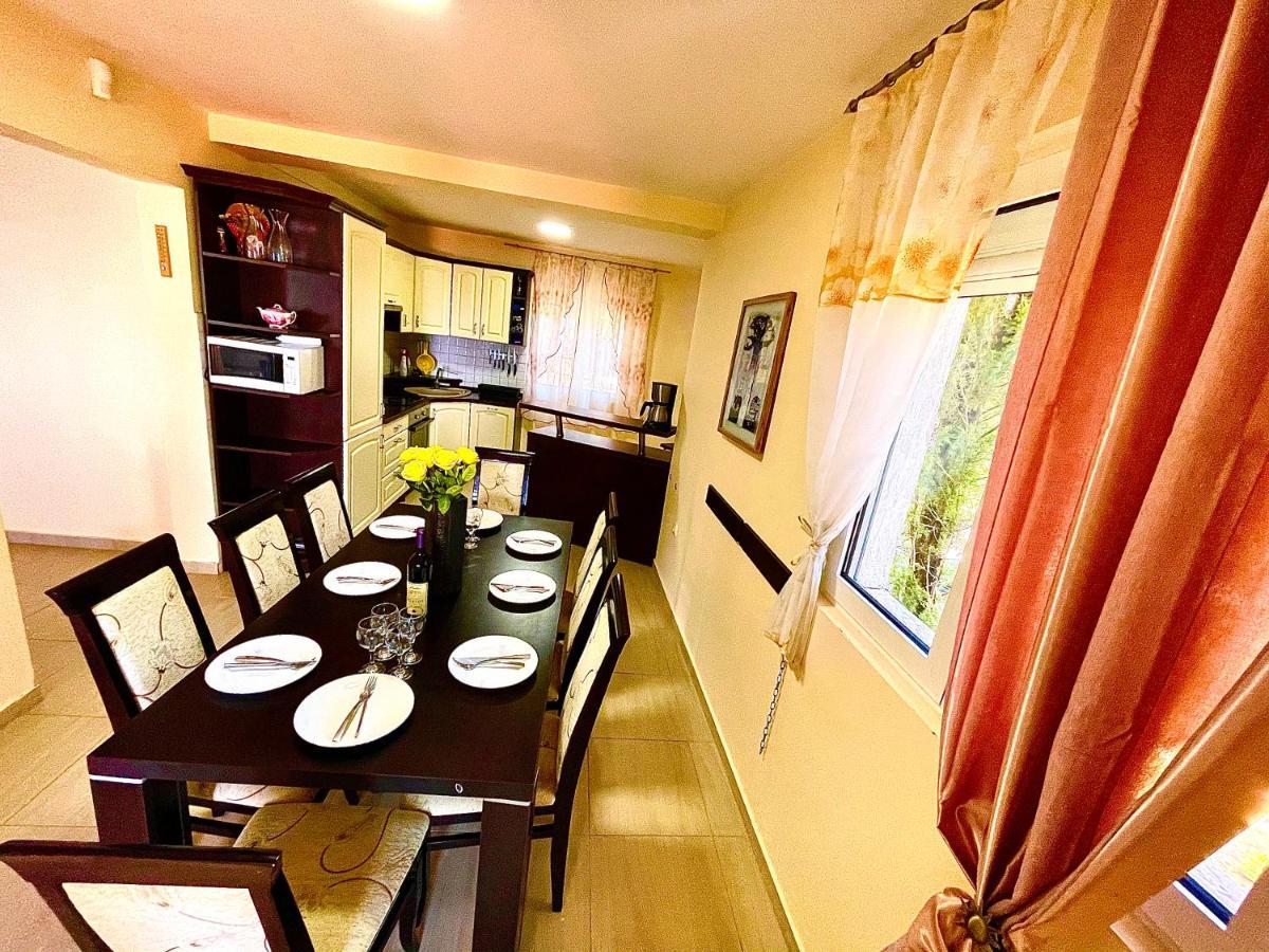 Holiday Home Viko Sutomore Εξωτερικό φωτογραφία